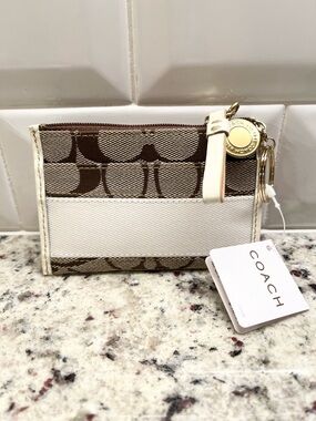 Coach Zippered Card Case with Key Ring NWT
